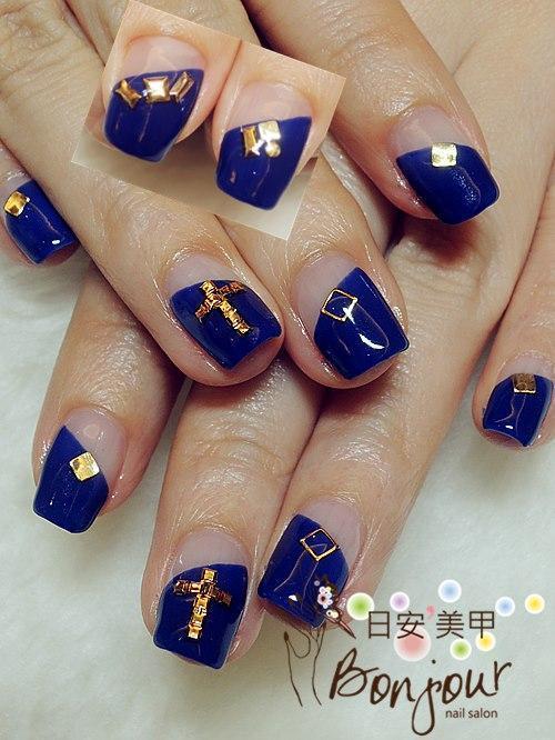 寶藍色斜法光療指甲 - 台北東區美甲:日安美甲 Bonjour Nail Salon
