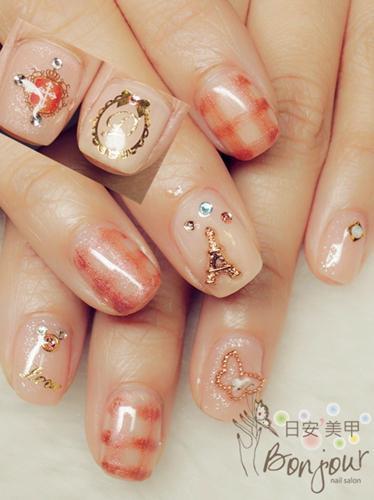 十字格紋風光療指甲 - 台北東區美甲:日安美甲 Bonjour Nail Salon