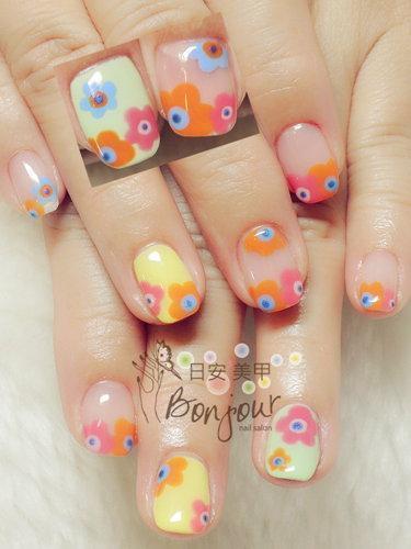 台北東區美甲 日安美甲:手繪愛心小花光療指甲 Bonjour Nail Salon