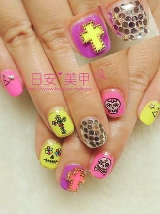台北東區美甲 日安美甲:花彩骷髏風光療指甲 Bonjour Nail Salon