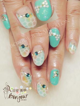 台北東區美甲 日安美甲:夏之水波紋光療指甲 Bonjour Nail Salon