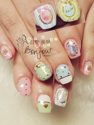 台北東區美甲 日安美甲:花圈風動物光療指甲 Bonjour Nail Salon