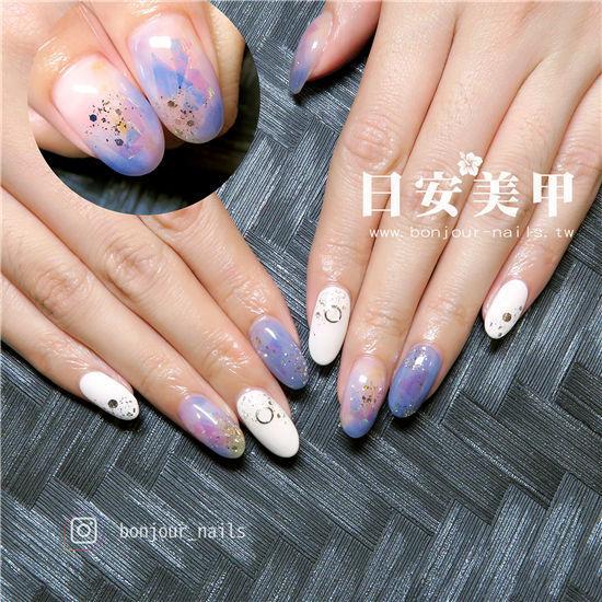東區美甲.日安美甲-紫色三角亮片亂切光療指甲