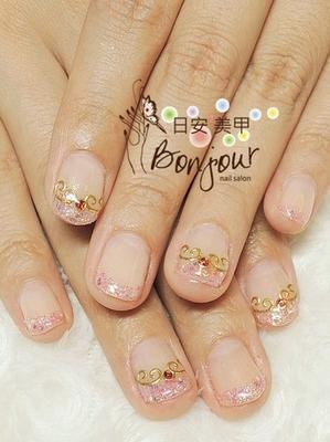 異國風法式光療指甲 - 台北東區美甲指甲彩繪:日安美甲 Bonjour Nail Salon