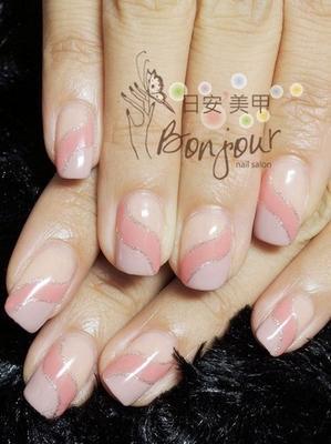 雙色Ｓ紋光療指甲 - 台北東區指甲彩繪:日安美甲 Bonjour Nail Salon