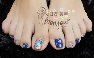 夏日星星風格光療指甲 - 台北東區美甲指甲彩繪:日安美甲 Bonjour Nail Salon