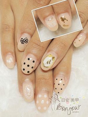 裸色系點點可愛風光療指甲 - 台北東區美甲指甲彩繪:日安美甲 Bonjour Nail Salon
