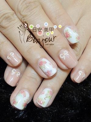鄉村花卉風+蝴蝶結光療指甲 - 台北東區美甲指甲彩繪:日安美甲 Bonjour Nail Salon
