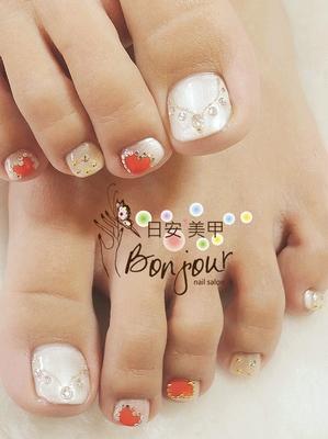 個性愛心款光療指甲 - 台北東區美甲:日安美甲 Bonjour Nail Salon