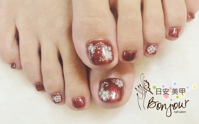 足部花卉風光療指甲 - 台北東區美甲指甲彩繪:日安美甲 Bonjour Nail Salon