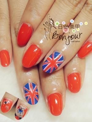 英倫小熊風光療指甲 - 台北東區美甲指甲彩繪:日安美甲 Bonjour Nail Salon