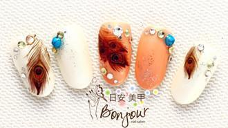 古典孔雀羽光療指甲:台北東區美甲彩繪店-Bonjour Nails