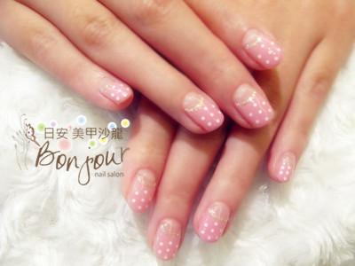 粉紅甜心光療指甲:台北東區美甲彩繪店-Bonjour Nails