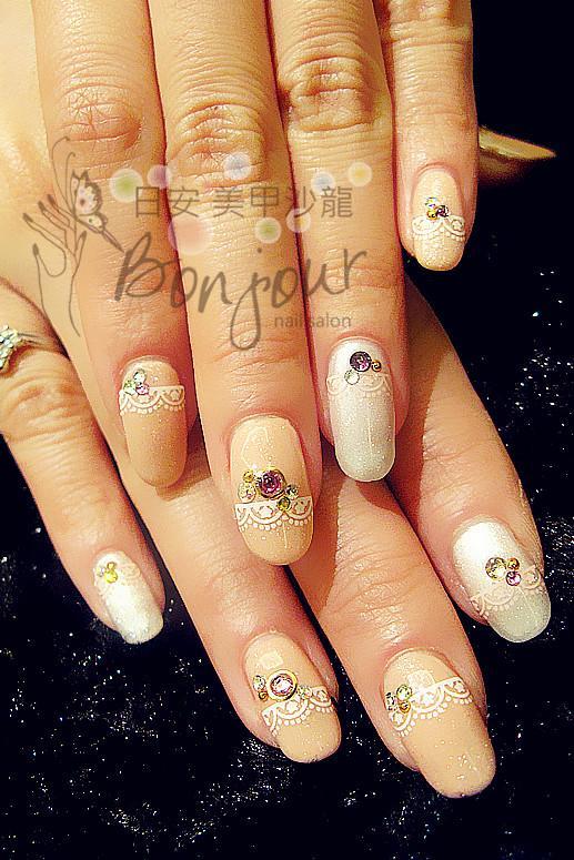 高雅造型新娘光療指甲:台北東區美甲彩繪店-Bonjour Nails
