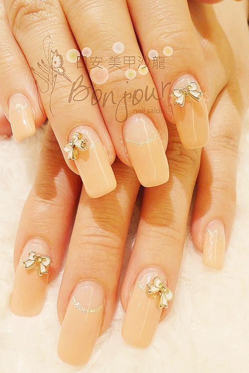 氣質蝴蝶結光療指甲:台北東區美甲彩繪店-Bonjour Nails