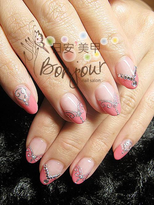 歐洲風情光療指甲:台北東區美甲彩繪店-Bonjour Nails