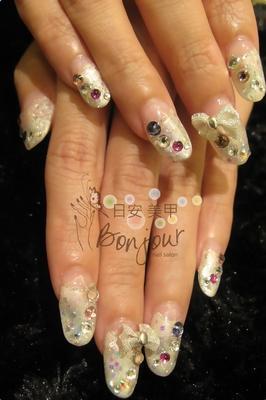 婚禮風寶石風格光療指甲 - 台北東區指甲彩繪:日安美甲 Bonjour Nail Salon