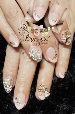 婚禮新娘造型款光療指甲2 - 台北東區美甲指甲彩繪:日安美甲 Bonjour Nail Salon