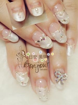 婚禮新娘造型款光療指甲16 - 台北東區美甲指甲彩繪:日安美甲 Bonjour Nail Salon